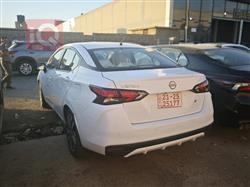 نيسان فيرسا